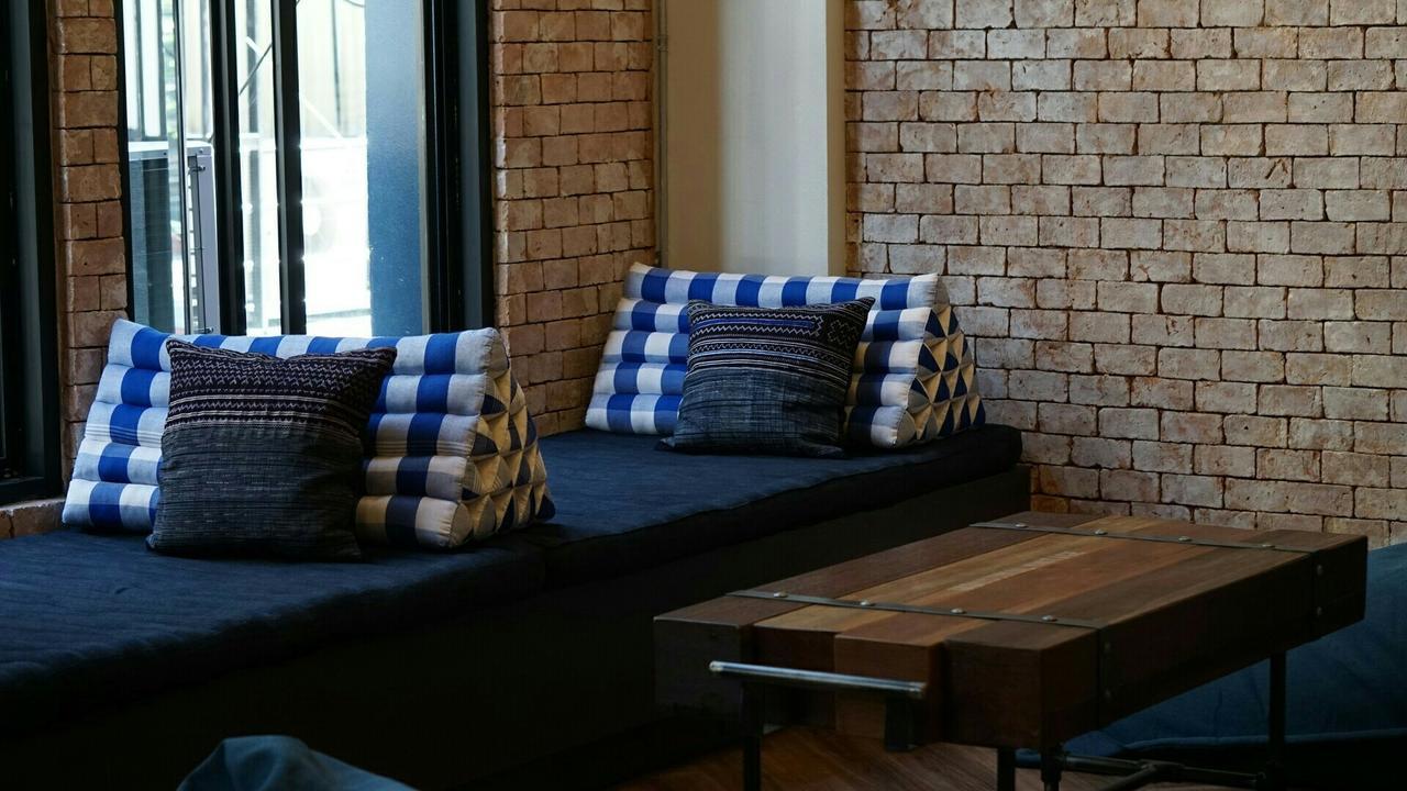 Natee Hostel Bangkok Extérieur photo